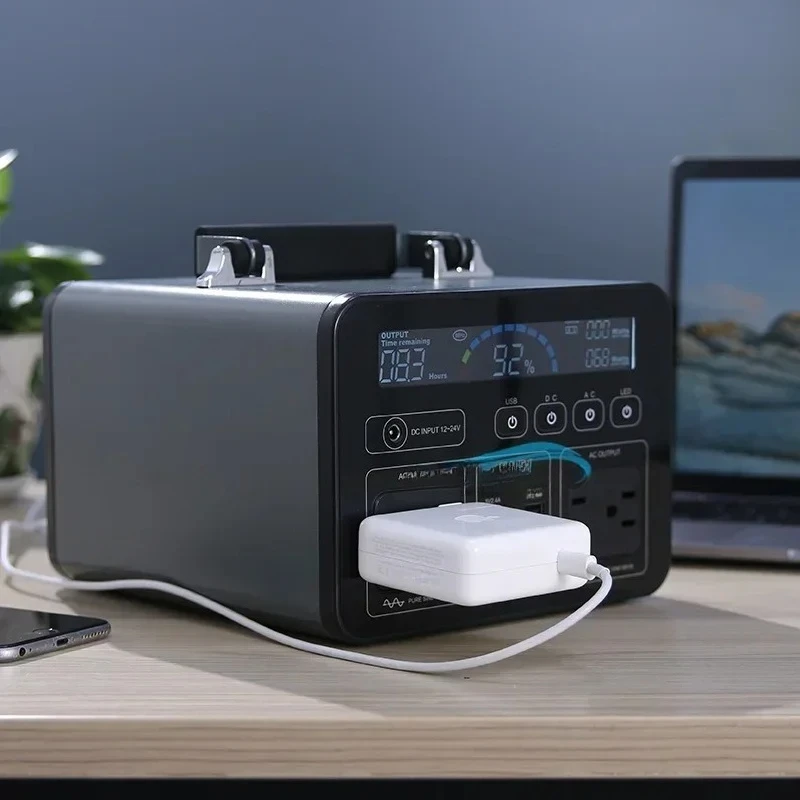 Wild Camping Schnellladung Lithiumbatterie Solar Tragbares Kraftwerk 500 W Ausgangssystem