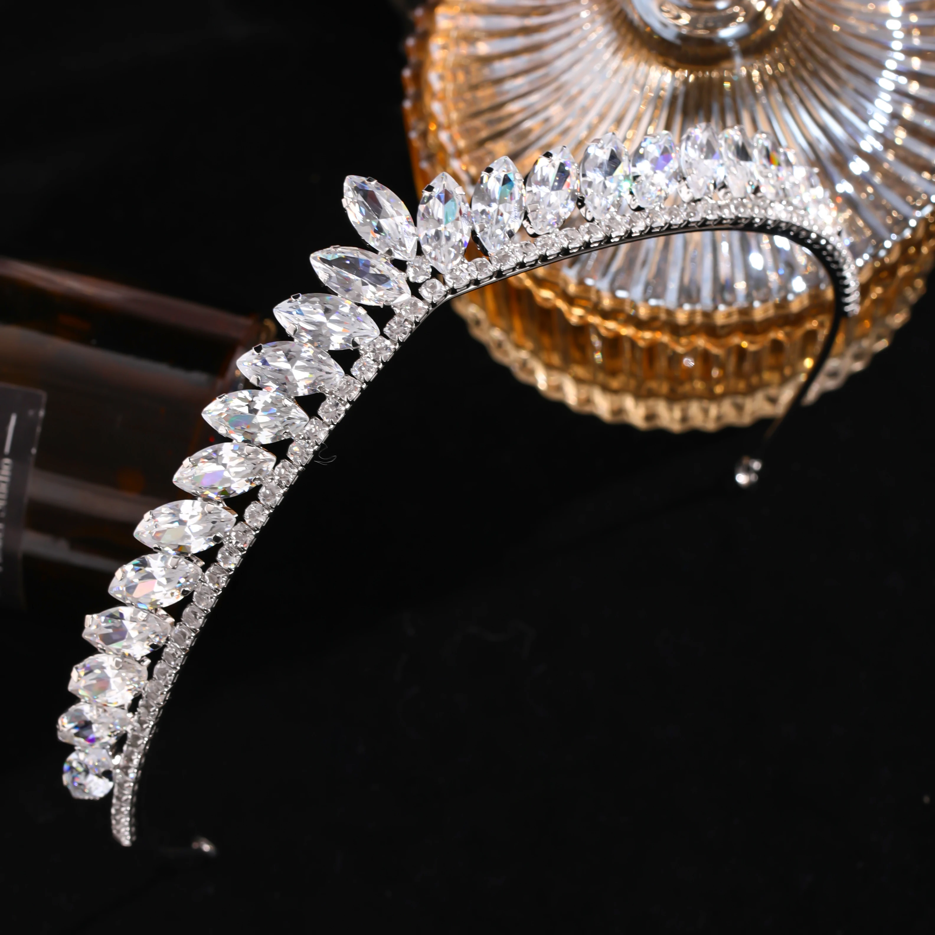 Exquisite Crystal Rhinestone Crown Wedding Accessories Tiara Head Jewelry For Bride Princess Hairband Queen Diadem Silver Color image 2