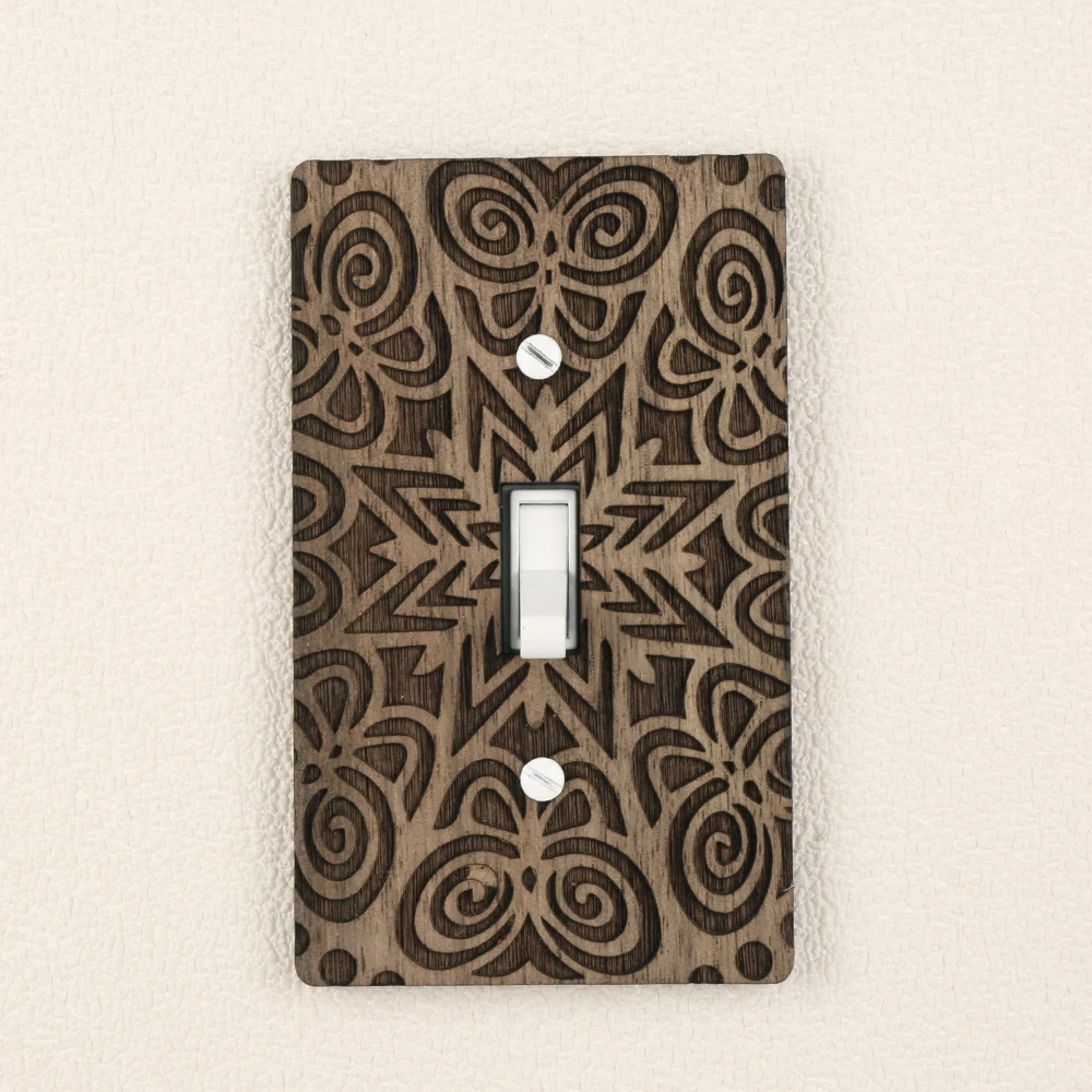 Cross-Border Distressed Polynesian Spiral Totem Wooden Single Toggle US Switch Plate For Ethnic Vintage Home Wall Switch Decorat