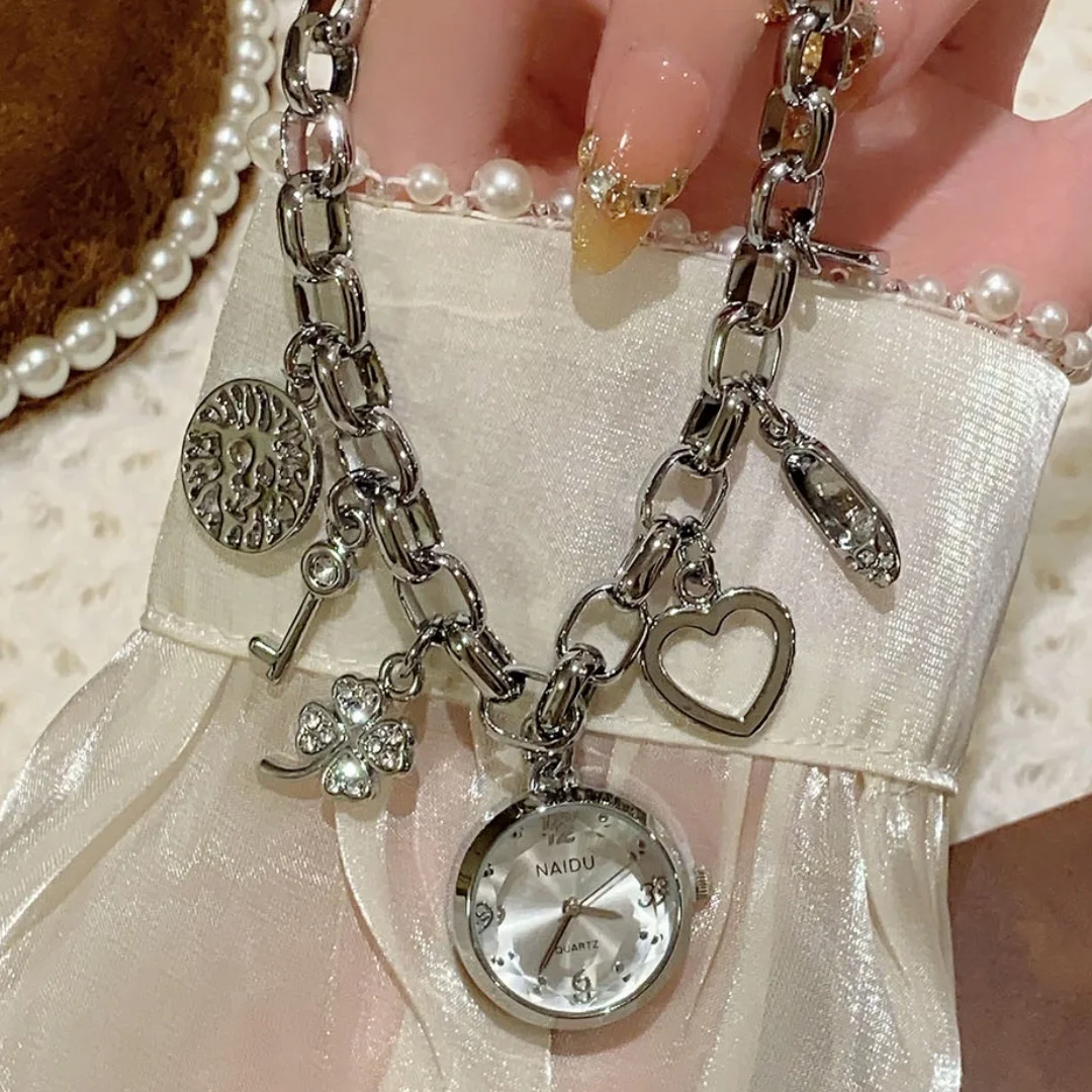 

Love Charm Bracelet Watch Fashion Gold Silver Quartz Wristwatch Elegant Waterproof Jewelry Gift for Women Relojes De Mujer