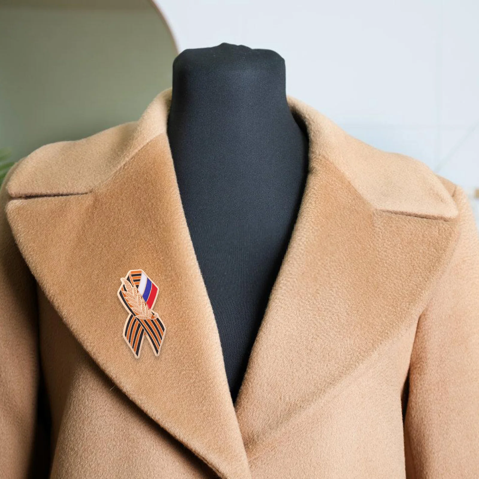 クリエイティブブローチピン金属合金丈夫な明るい色男性女性バックパック帽子衣類装飾ブローチピン