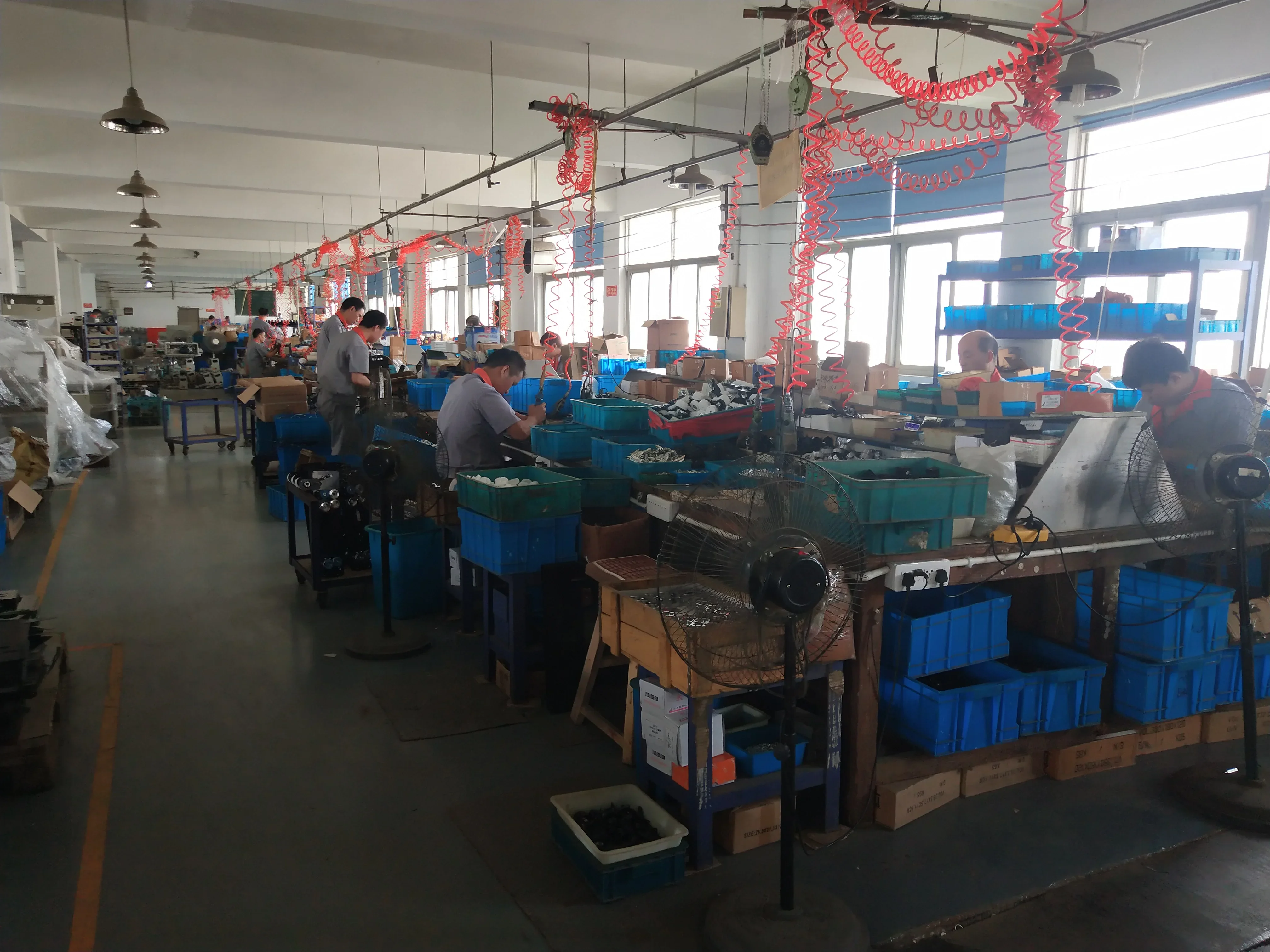 DZ320B Small Vacuum Packager Vacuum Packaging Machine For Food