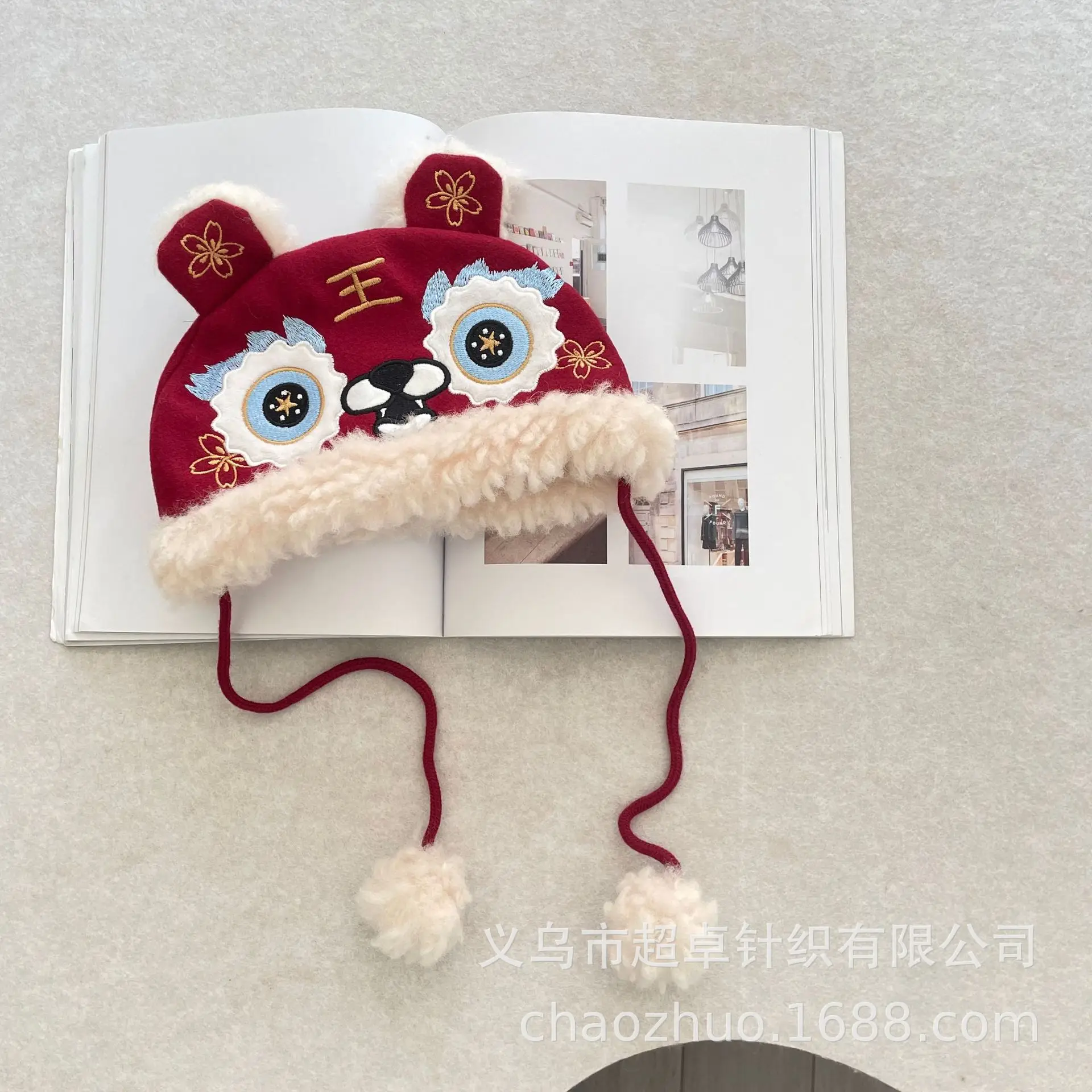 النمط الصيني قبعة الأطفال الرجعية أفخم الخريف والشتاء الدافئة سميكة ليو فنغ قبعة 2025 طفل جديد لطيف قبعة