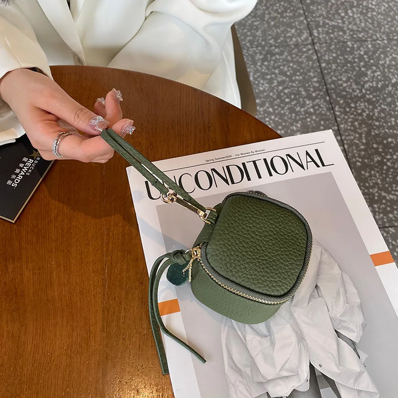 Vintage leather cosmetic bag, lipstick change, storage bag, portable travel storage bucket, personality mini round coin purse