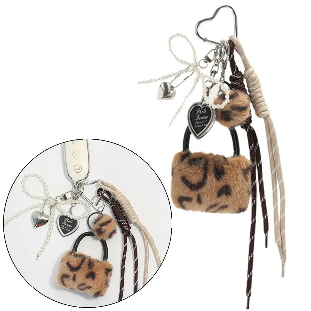 

Charm Plush Mini Leopard Print Bag Keychain Handmade Cute Glossy Love Heart Pendant Creative Pendant Keychain Bag Accessories