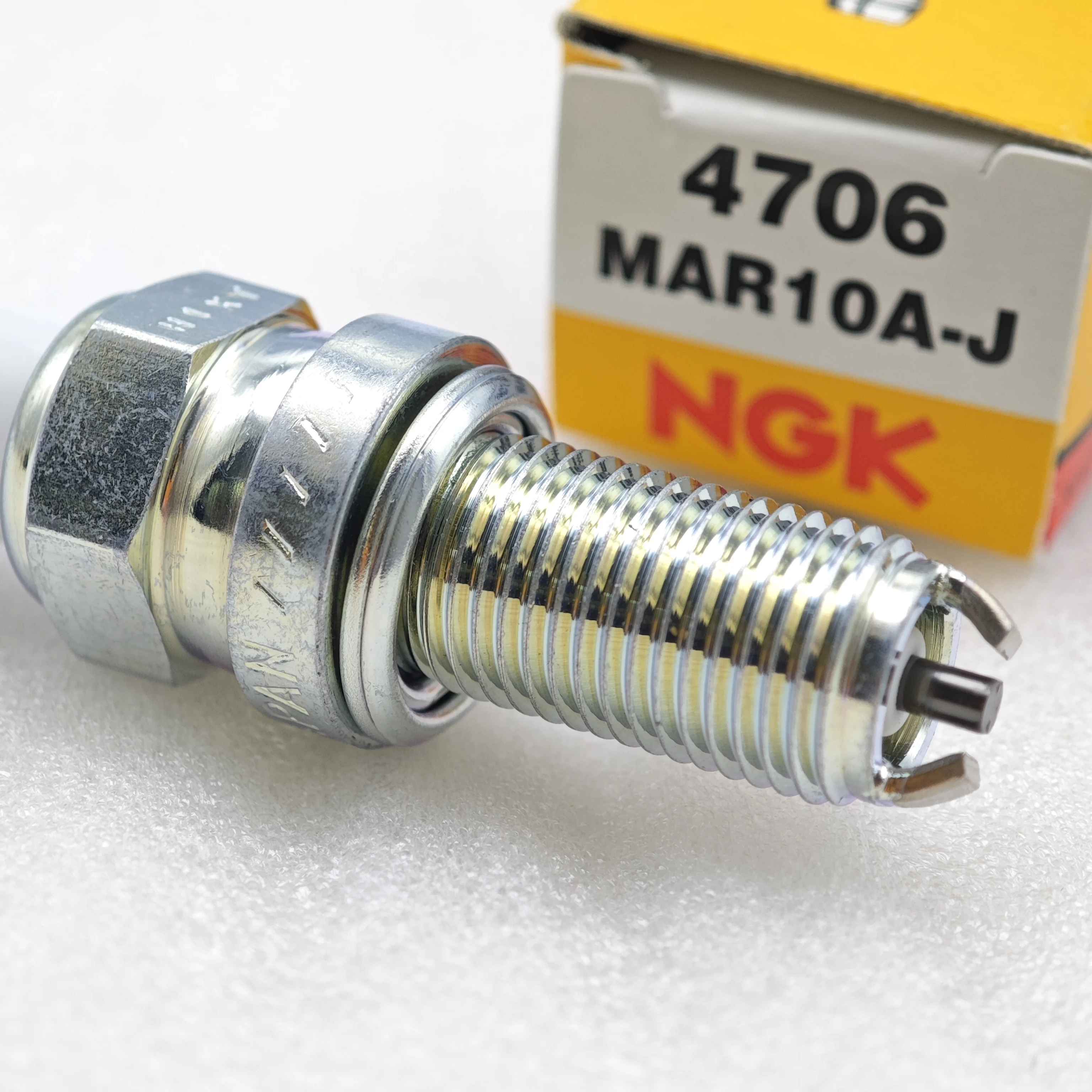 1pcs Original NGK Spark Plug MAR10A-J 4706 Applicable to DUCATI 1098,1198,848, DIAVEL, XDIAVEL, MONSTER, MULTISTRADA 1200 S etc