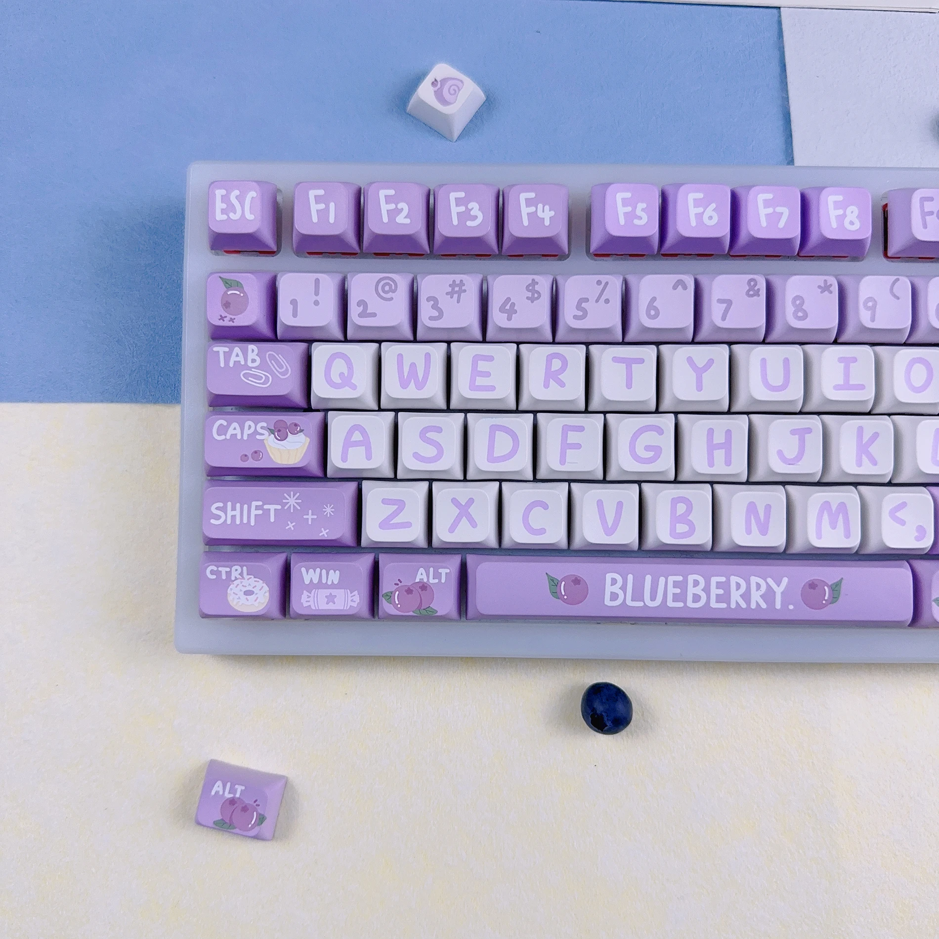 Super A Cheese Blueberry Theme Personalized Keycaps PBT Hot Sublimation Wolf Pi 68 84 87 104 980 Bald 75