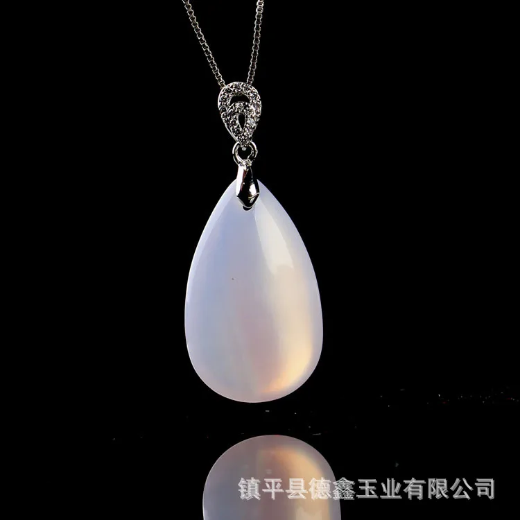 Green chalcedony inlaid pendant inlaid with powder chalcedony small water drop inlay