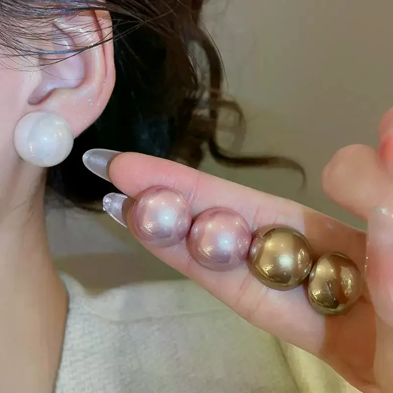 3 Pairs Lightweight Imitation Pearl Stud Earrings Different Sizes Minimalist Jewelry for Women Office Commute Wear