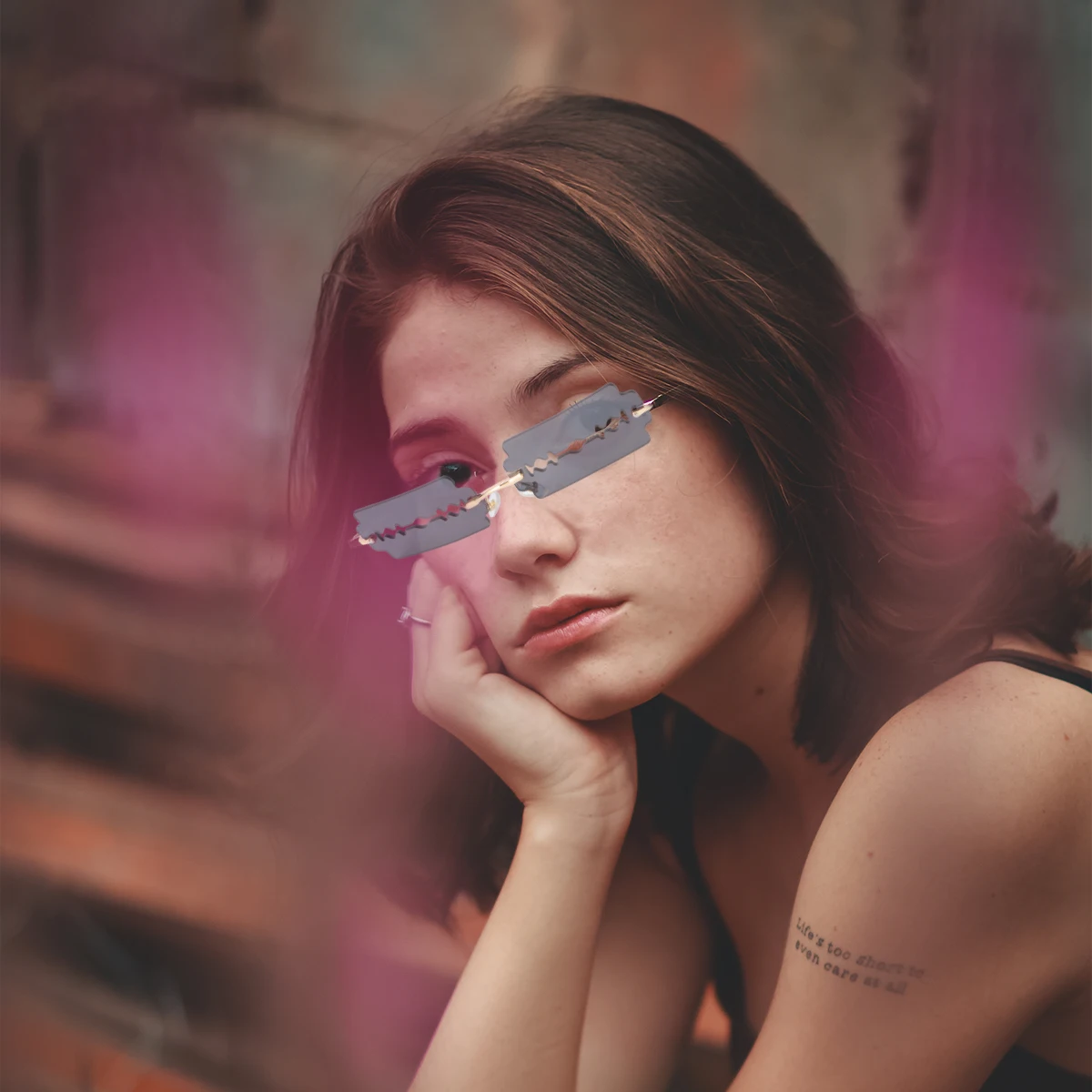 

Hollowed out Metal Sunglasses Lightweight Wearable Party Decorative Props Halloween Photo Daily Outdoor Use High Quality Glass
