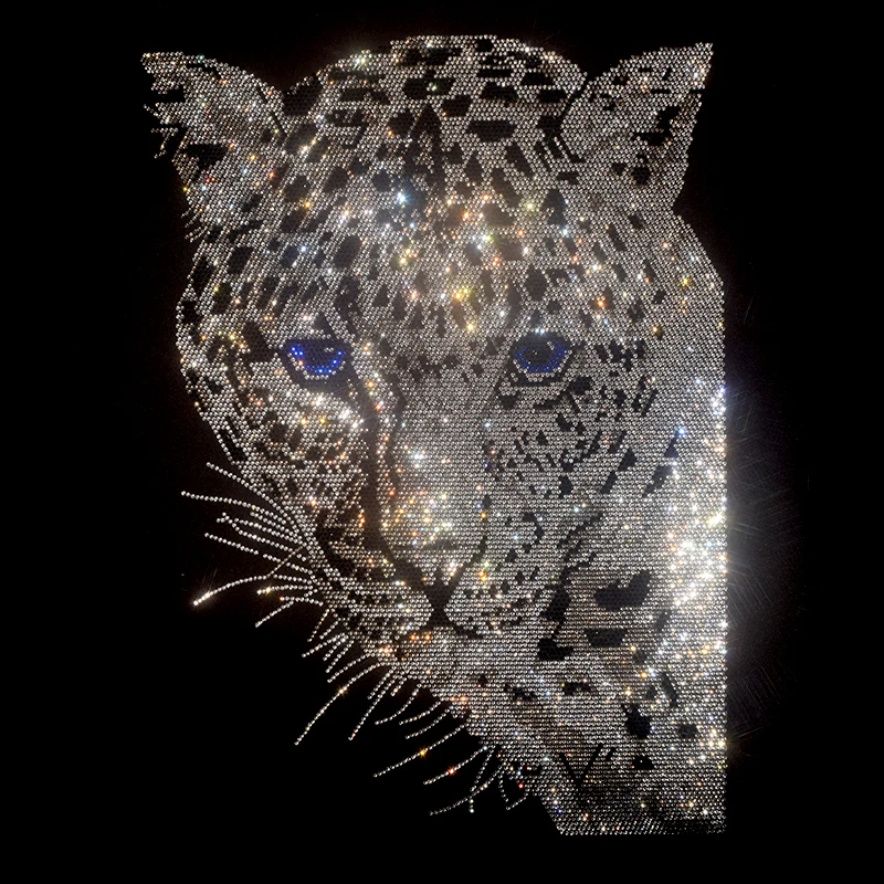 High Quality Drilled Leopard Head Pattern Iron-On T Shirt Denim Golden Velvet Garment Accessories