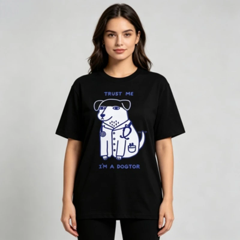T-shirt humoristique « Trust Me I Am A Dogtor » – Cadeau original pour vétérinaire canin – T-shirts tendance de haute qualité pour hommes et femmes – Hauts surdimensionnés