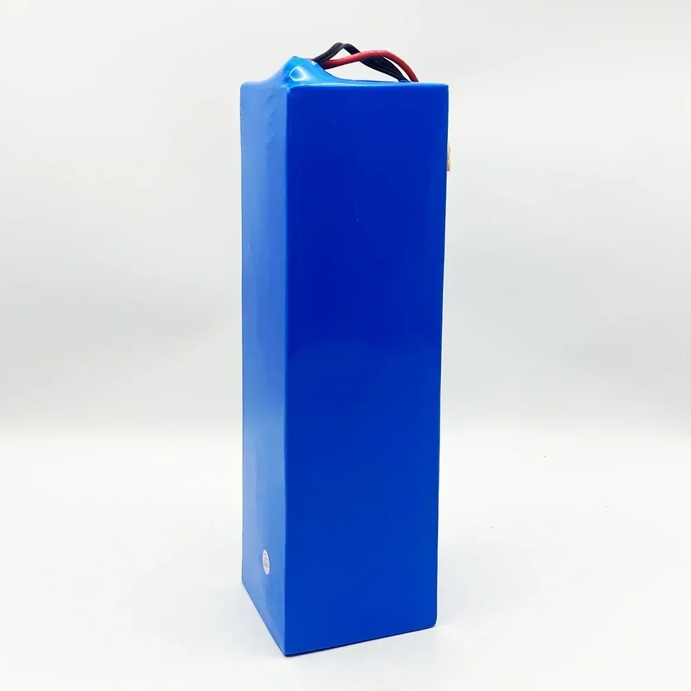 حزمة بطارية ليثيوم أيون 13S3P 48 فولت 10500 مللي أمبير في الساعة مع BMS للدراجات البخارية والدراجات وما إلى ذلك