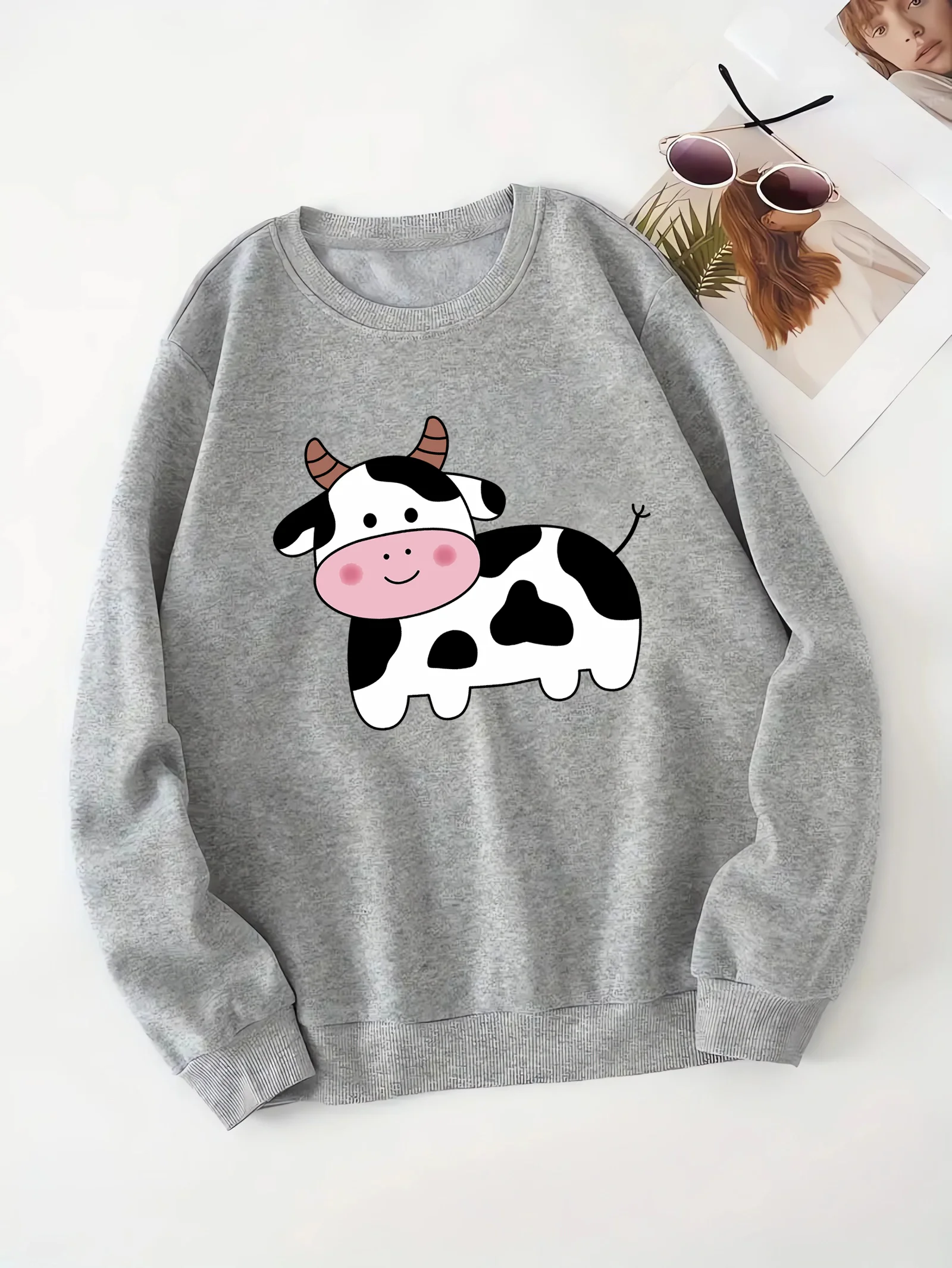 

Fashionable and trendy, women's round neck printed hoodie, women's autumn and winter casual clothing, loose and comfortable