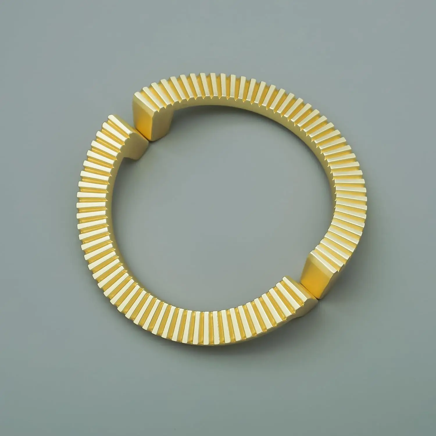 

Полукруглые ручки из цельной латуни для мебели, ручки для ящиков с одним отверстием, медные ручки для шкафа для спальни, роскошная фурнитура для шкафа