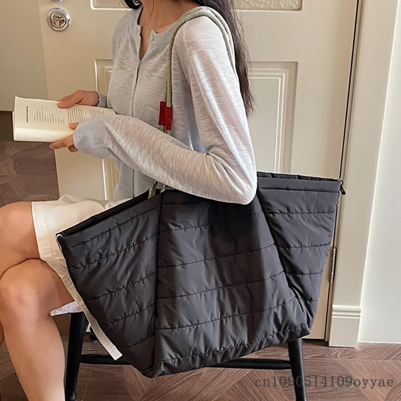 Large Tote Bag Fashionable Versatile Handheld Outdoor Lightweight Storage Commute Minimalist Cotton Bucket Bag Casual Travel