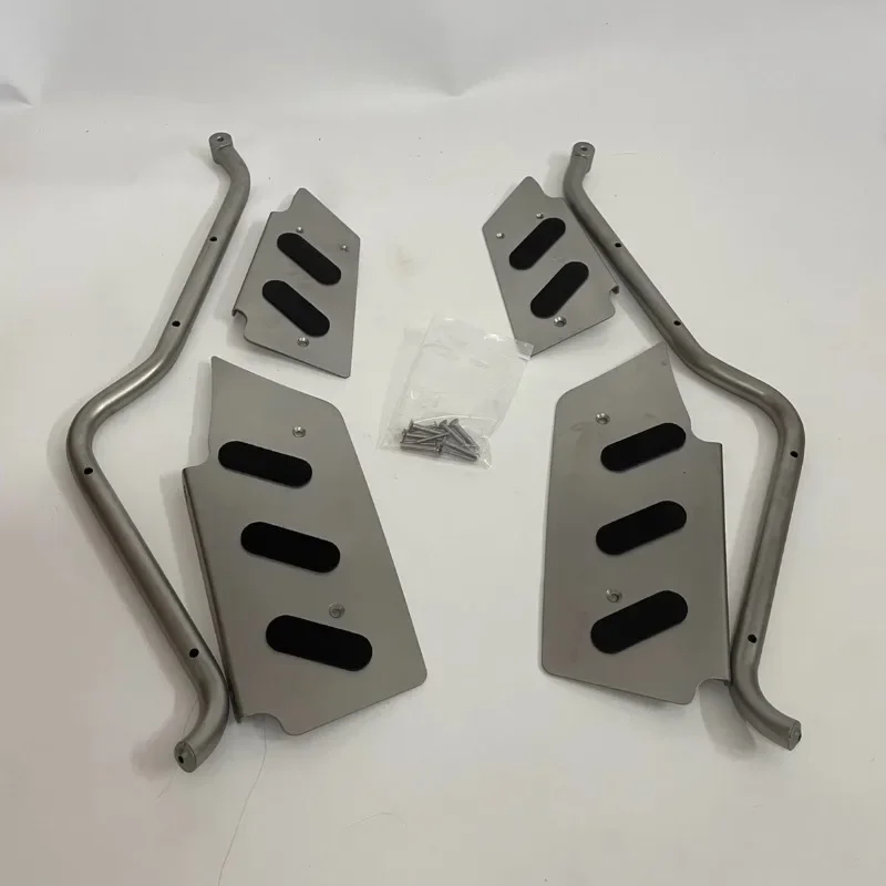 

Parts are suitable for 23 rear Guangyang AK550 bumper, bumper, anti-drop bar, and modified spotlights