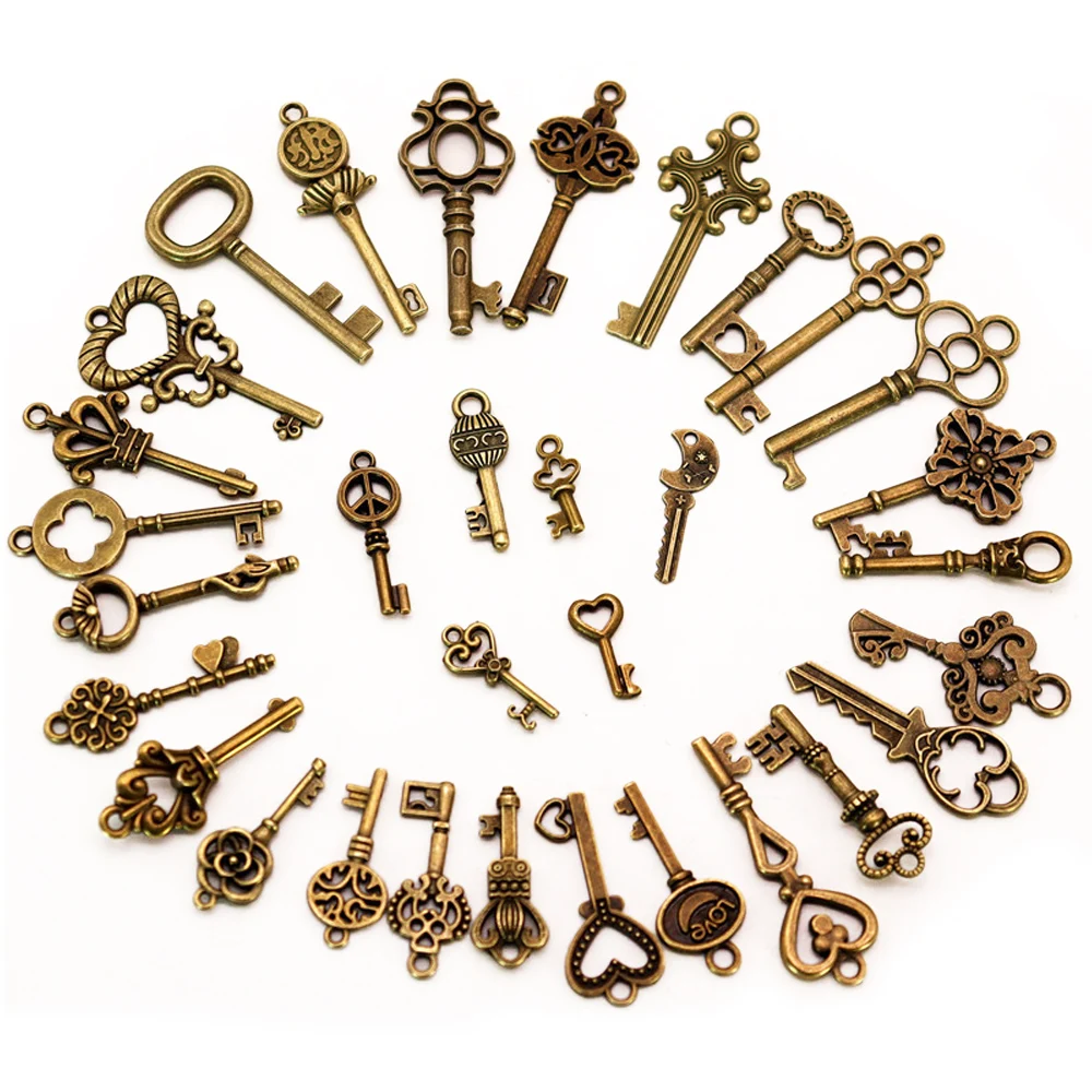 Vintage Hollow Keys Bronze Keys Pendant DIY Retro Necklace Handicrafts Gifts Christmas Tree Pendant Decoration Party Supplies
