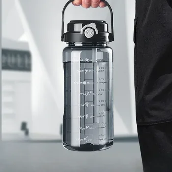 빨대 및 손잡이가 달린 스포츠 물컵, BPA 없는 누출 방지 휴대용 물병, 대용량 플라스틱 빨대 물컵, 1.5L, 1 개 