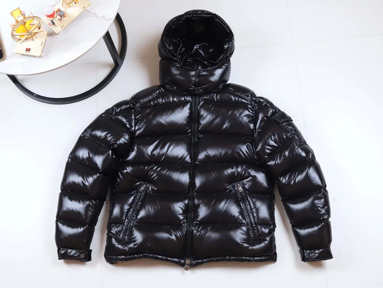

Mens Casual High Quality Outdoor Windproof Parka White Duck Down Jackets Winter Hooded Shiny Down Coats Thicken Warm Puffer Tops