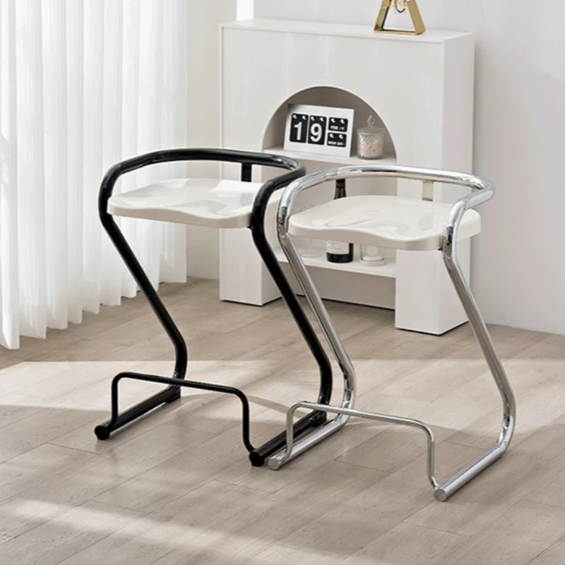 Chaise de bar nordique de luxe en métal avec dossier, confortable et relaxante, pour cuisine et mobilier de cuisine