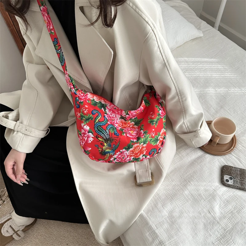 2024 New Trendy Versatile One Shoulder Crossbody Bag for Women Personalized Hobos Bags Chinese Style Flowers Canvas Handbag