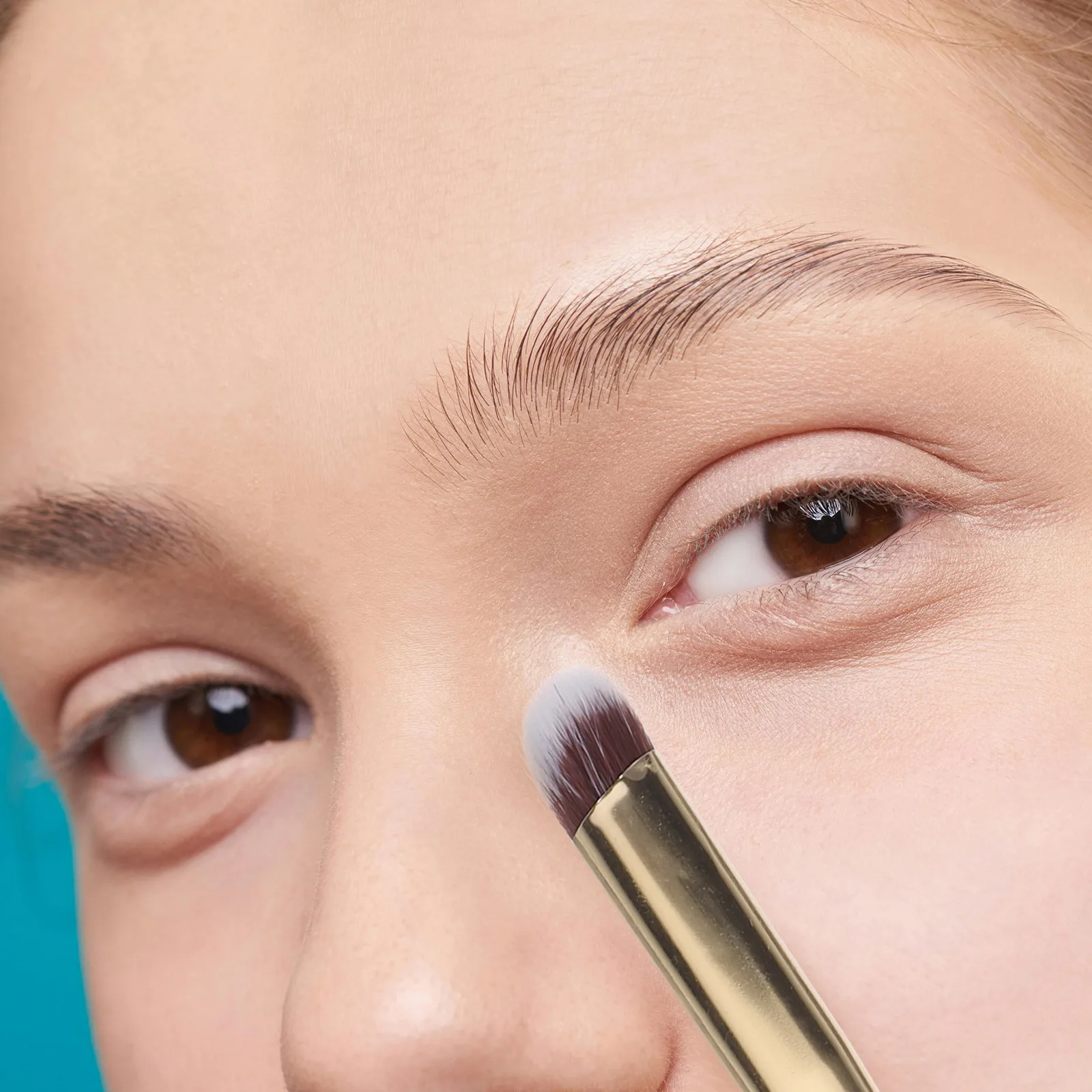 10 Uds. Brocha correctora herramientas de maquillaje portátiles en ángulo para una aplicación precisa de crema en polvo debajo de la mezcla correctora de ojos