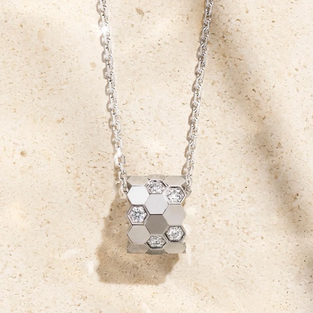 S 925 Sterling Silver Diamond Studded 18K Gold Premium CNC Honeycomb Series Charming Women's Necklace. Bee My Love