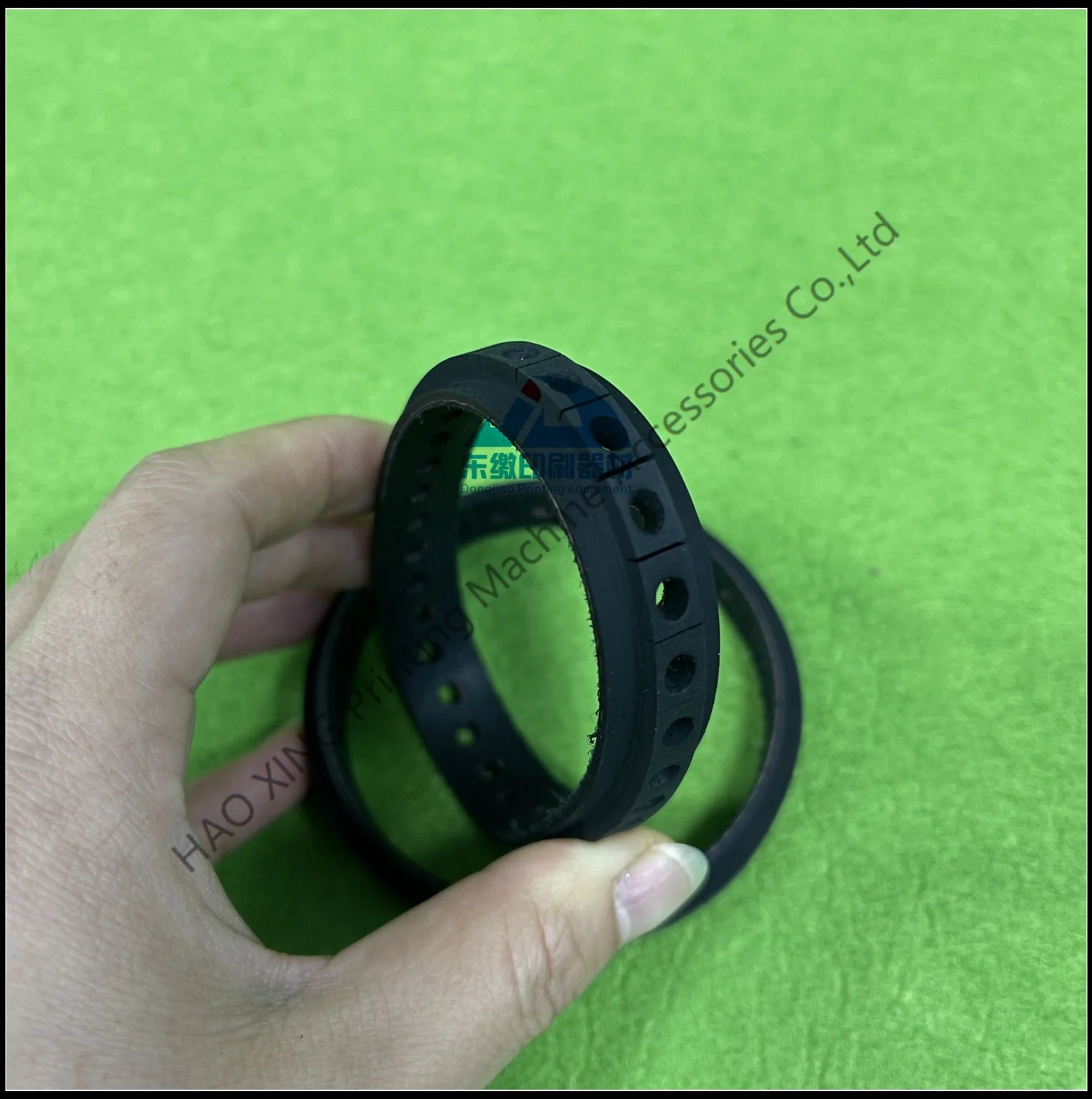 1 peça correia de fita de sucção 210x14mm 26/52/35 furos para peças sobressalentes de máquina de impressão Komori GFH 8310950   / ZPO 8300101   Cinto