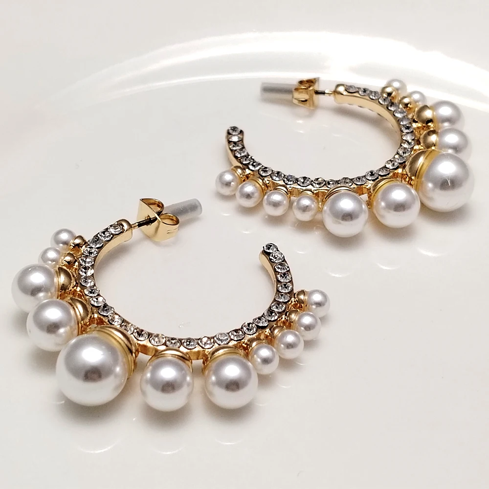 

Luxury CC Hoop Earrings Imitation Pearls Crystal Gold Plated Zinc Alloy Elegant Fashion Jewelry For Women Casual Party Wedding