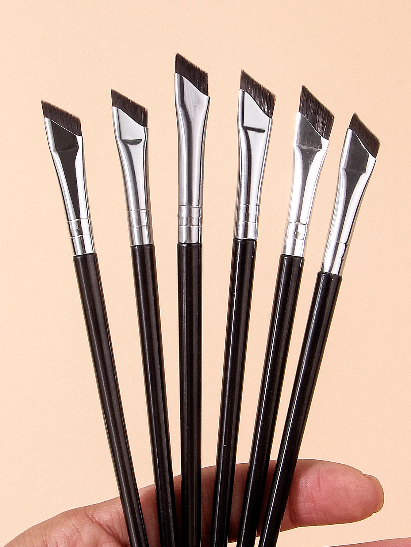 مجموعة فرش تحديد العيون بزاوية مكونة من 6 قطع، فرشاة دقيقة لتفاصيل مكياج العيون وفرشاة للحواجب، أداة احترافية لمكياج العيون