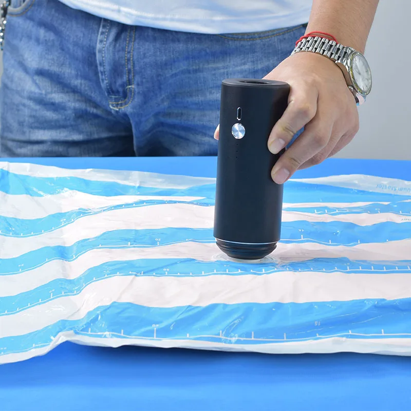 2 In 1 Borse Contenitore di Vuoto Pompa di Aria Gonfiatore 390L/Min USB Recharable Per La casa Outdoor Viaggiare Vestiti Risparmio Energetico Organizzatore borsa