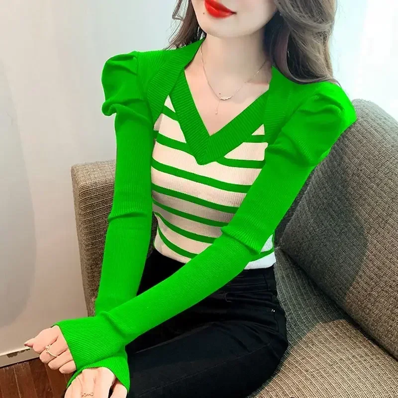 

Fashion V-Neck Knitted Spliced Striped Blouses Women's Clothing 2023 Autumn Winter Loose All-match Tops Puff Sleeve Shirts