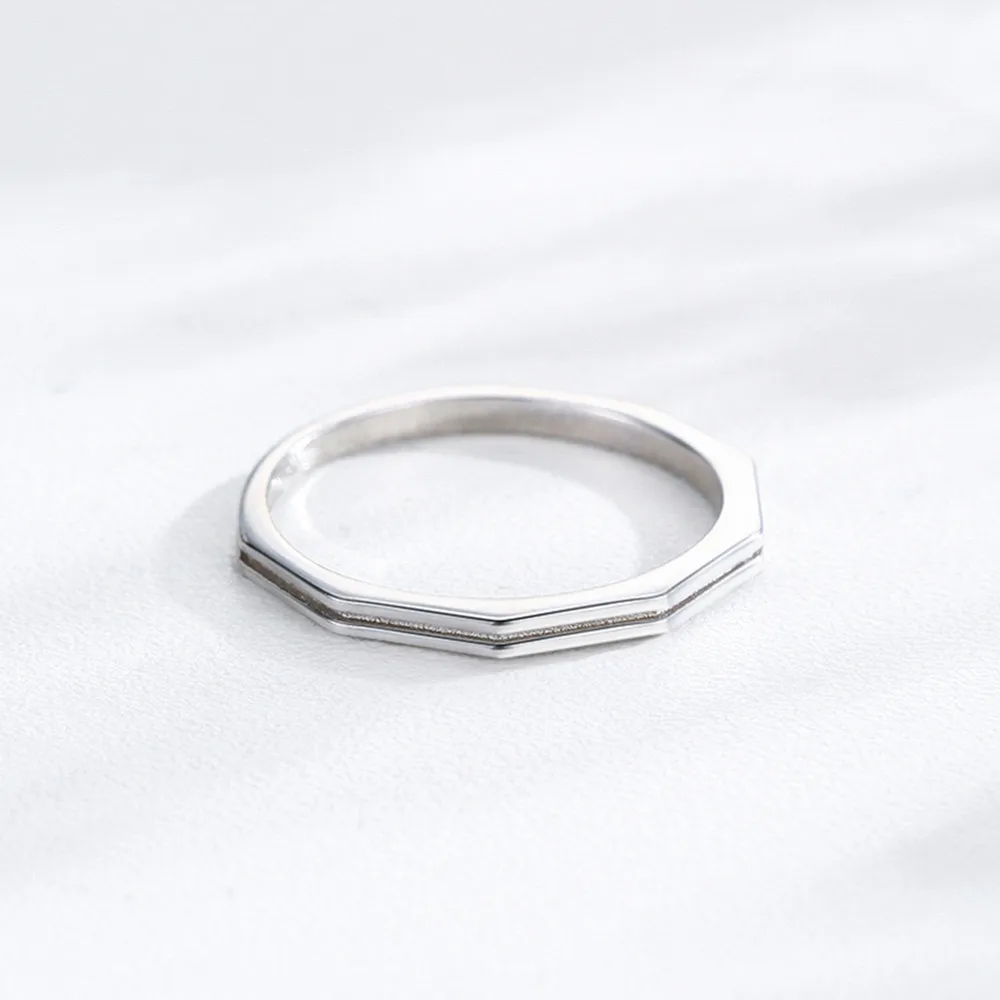 

S925 Sterling Silver Stylish Cut Line Ring for Women - Polygon 3D Texture (Thin Band)