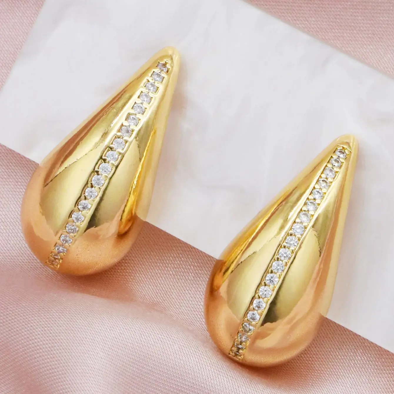 1pair/2pcs Fashionable Chubby Water Drop Copper Inlaid Zircon Women's Earrings Hundred Tower aretes acero de inoxidable mujer