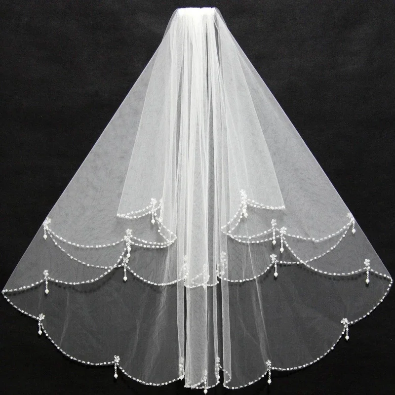 

Short White Ivory Bridal Veils 2023 Beading Pearl Edge Ruffles With Comb Cheap Wedding Bride Accessories