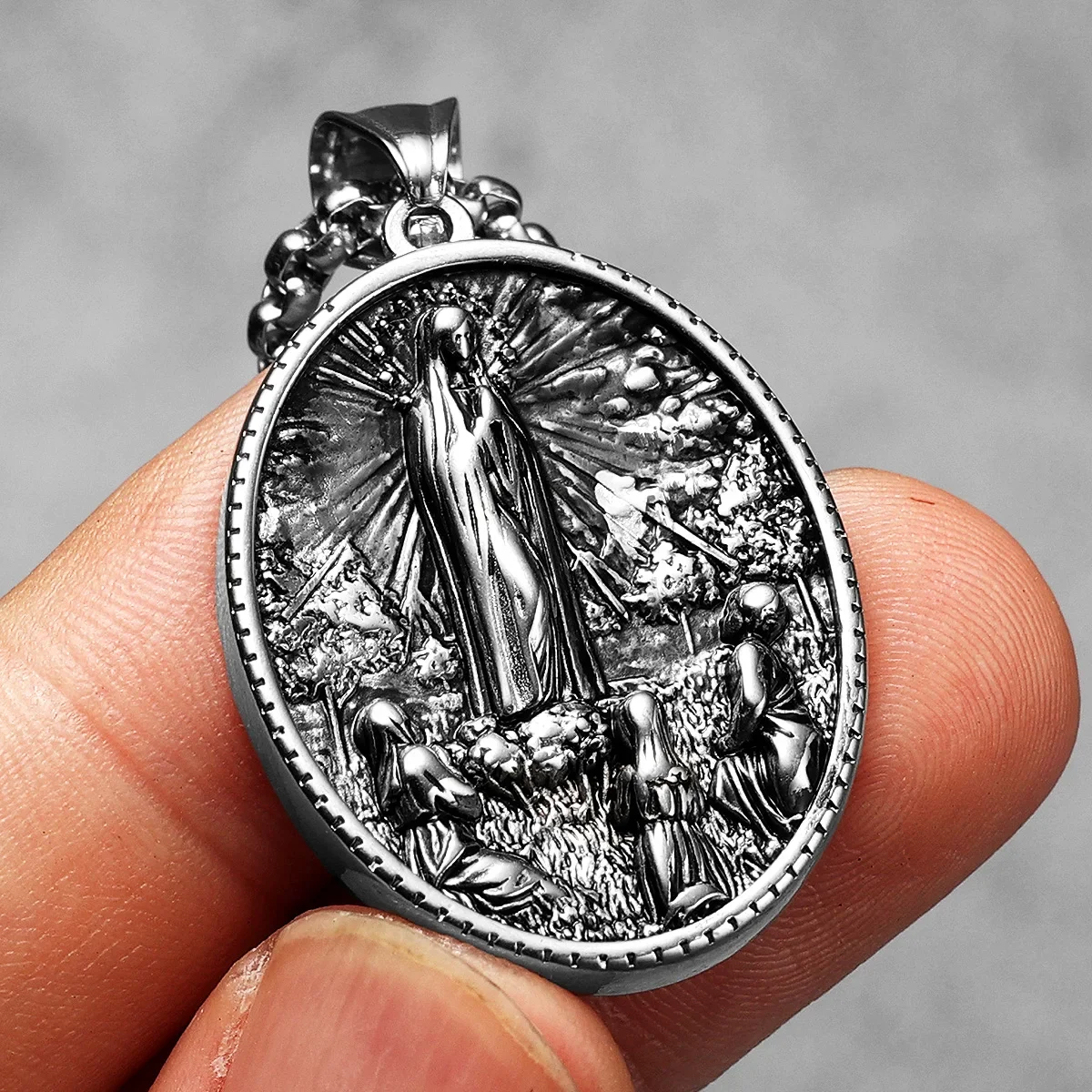 Virgin Mary Stainless Steel Men Necklaces Pendants Chains Women Jewelry New Cool Powerful Amulet Accessories Gifts Wholesale