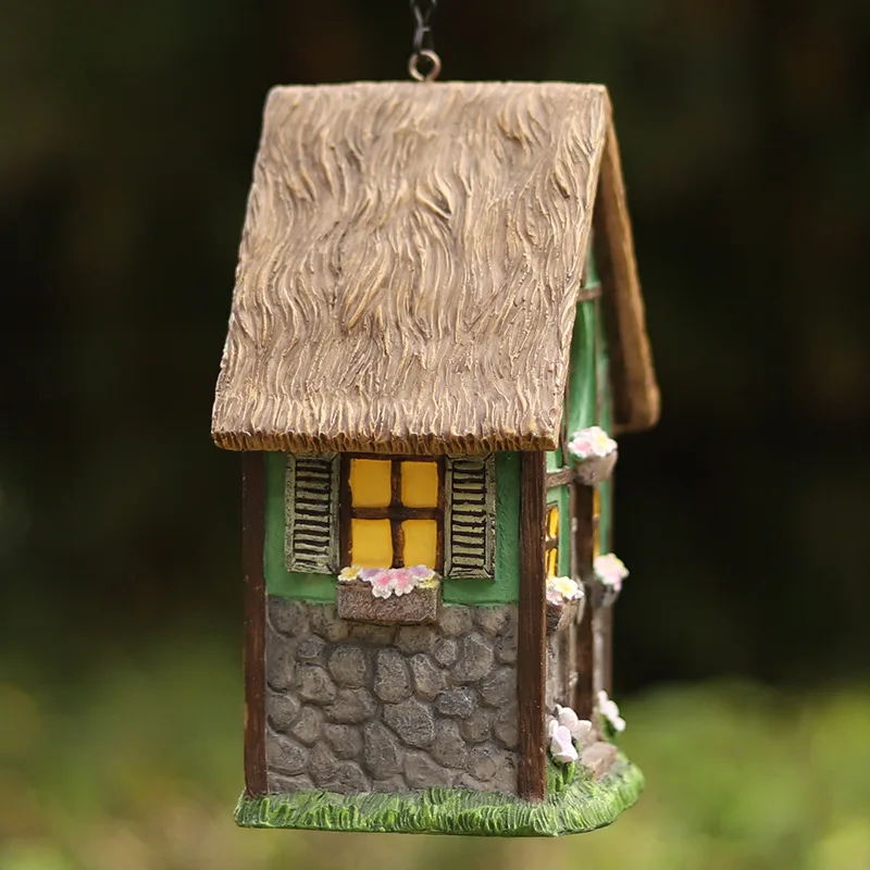 Garden villa decorative resin crafts, pastoral style green base with thatched roof, small house birdhouse, outdoor hanging ornam