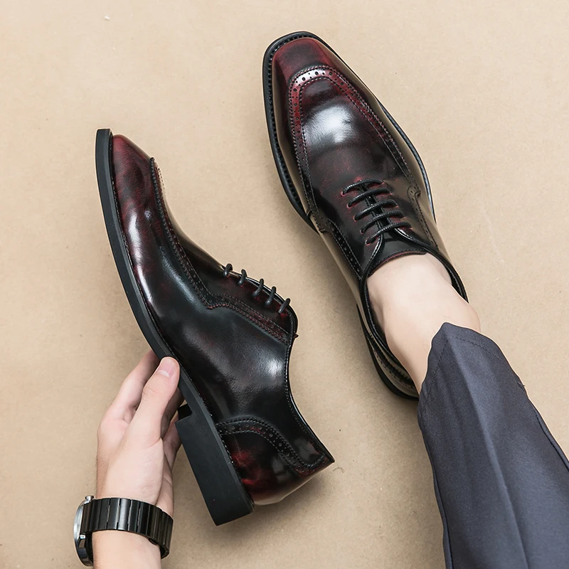 

British Style Gentleman Oxford Shoes Men PU Microfiber Leather Lace Up Solid Color Carved Low Heel Business Formal Banquet Shoes