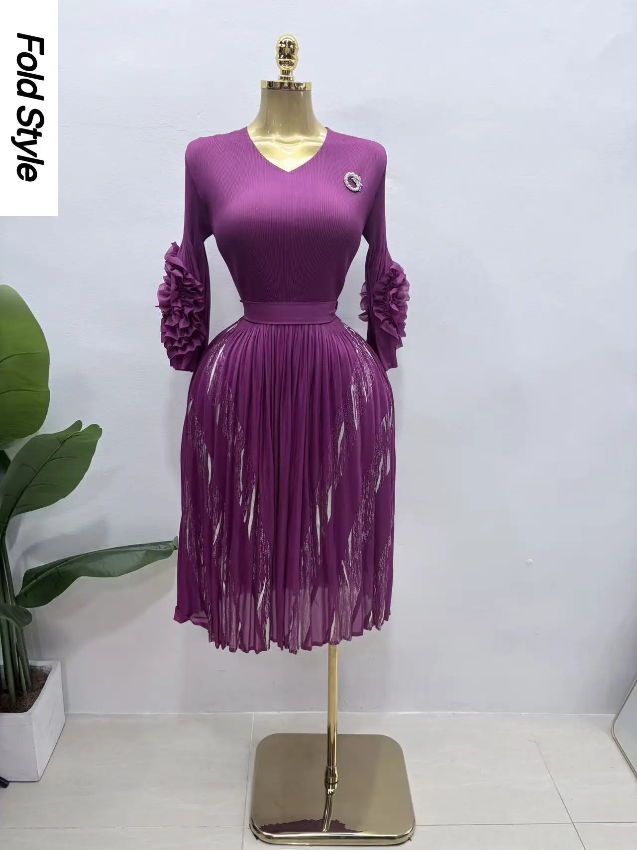

Miyake Dress Spring New V-neck Handmade Flower Bronzing Striped Pleated Loose Dress Women's Clothing