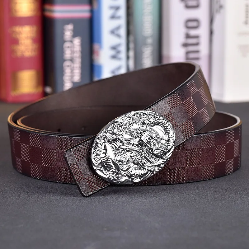 حزام جلد طبيعي للرجال بإبزيم ناعم بتصميم ثعبان عبر الحدود على الطراز الكوري حزام من جلد البقر الشبابي للأزياء المتينة