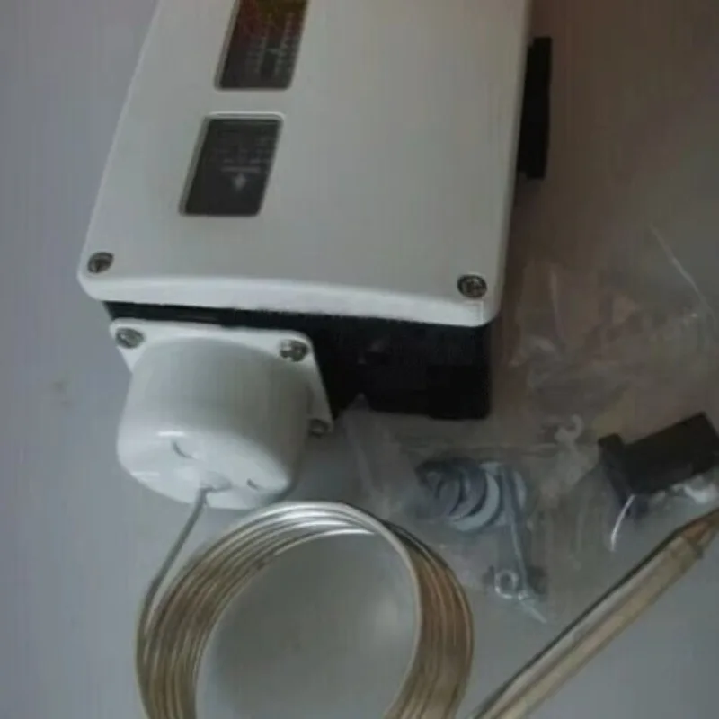 New temperature controller temperature switch 017-506066 RT108