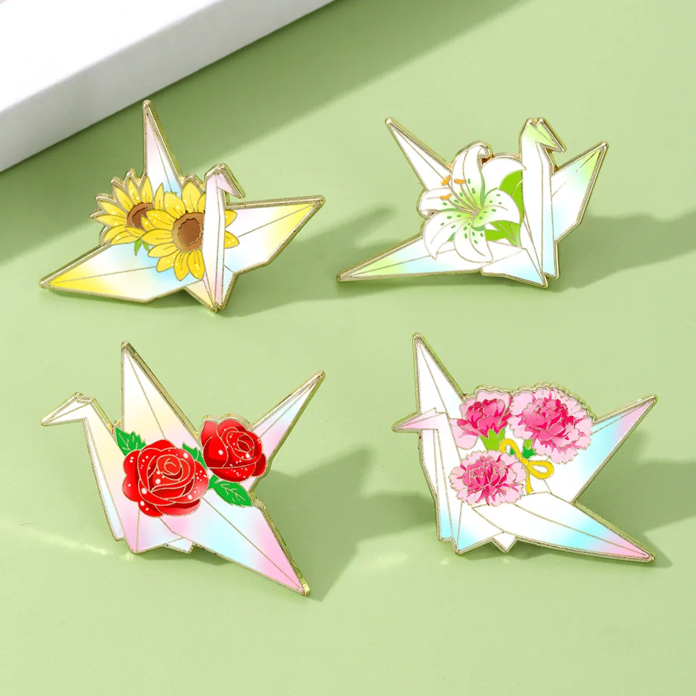 Cute Floral Origami Crane Brooch Colorful Paper Crane Flower Lapel Pin Sunflower Rose Lily Carnation Bird Badge Bag Decor Gift