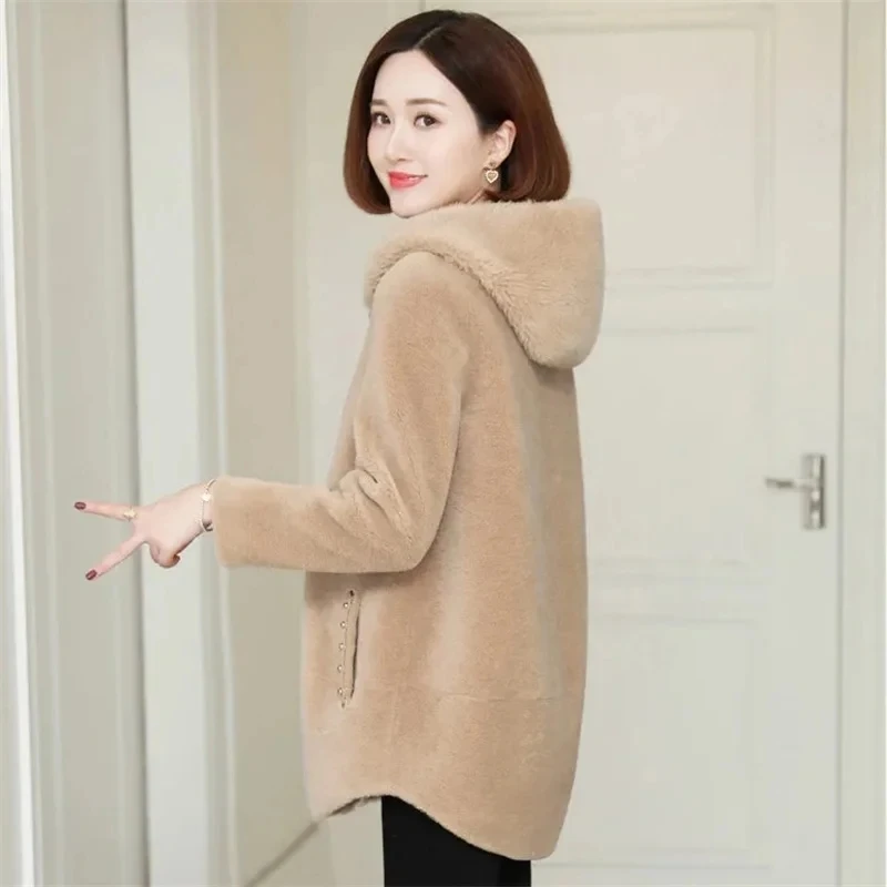 2023 New Winter Faux Fur zipper Hooded Jacket Women Thicken Warm Parkas Ladies Lamb Wool Outwear Korean Sheep Shearing Coats