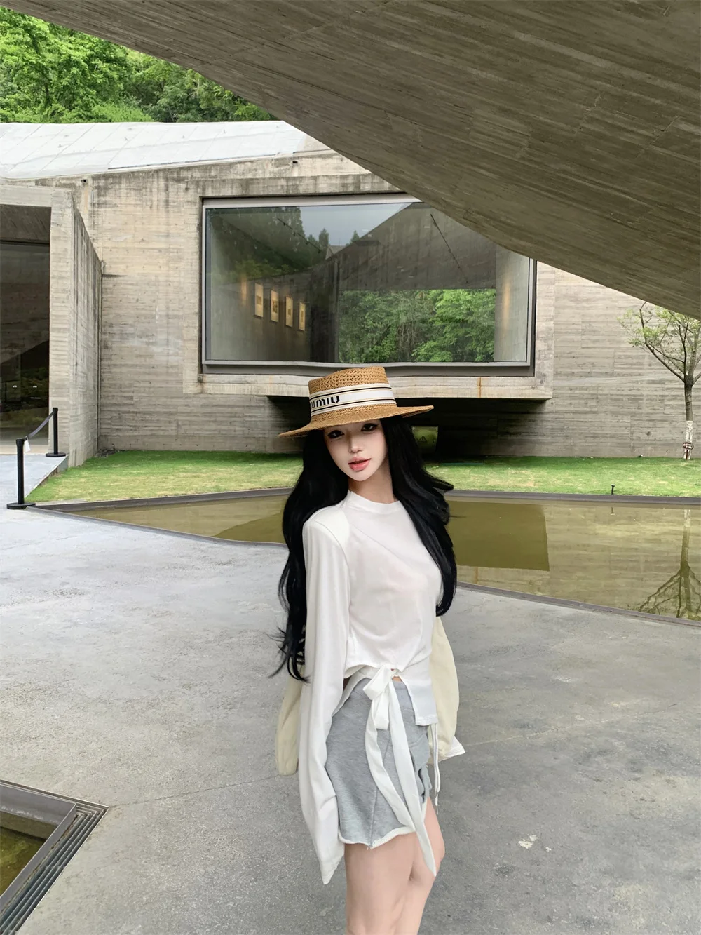

White Irregular round Neck Long Sleeve T-Shirt Women's Summer Fashion Set High Waist Workwear Skirt Two Piece Set