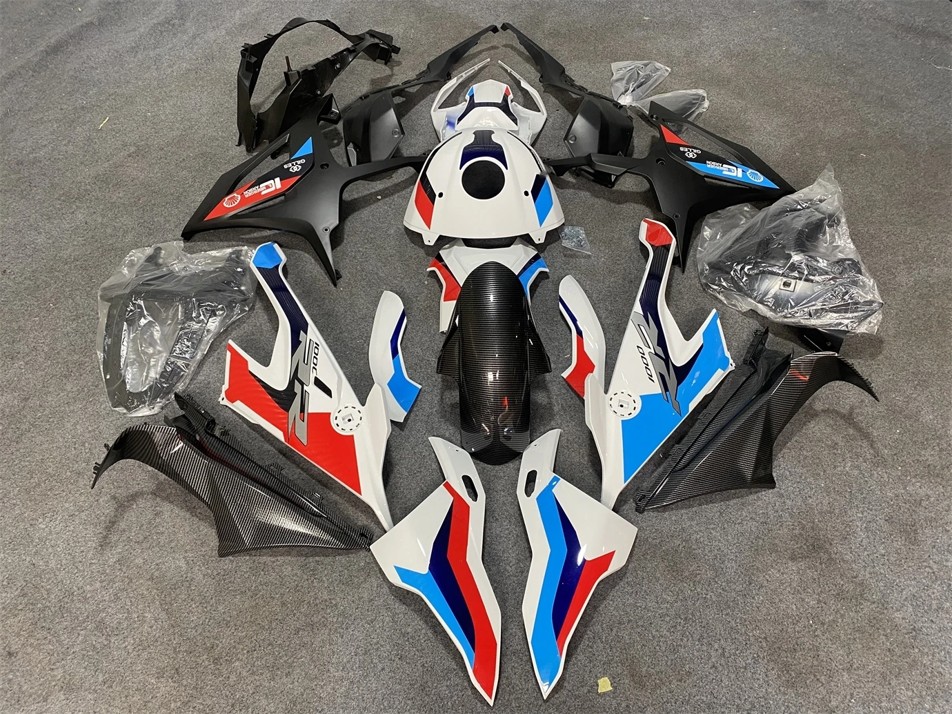 

Комплект обтекателей для мотоцикла, подходит для S1000RR 19-22 лет S1000 2019 2020 2021 2021, обтекатель белого, синего, красного, черного цветов