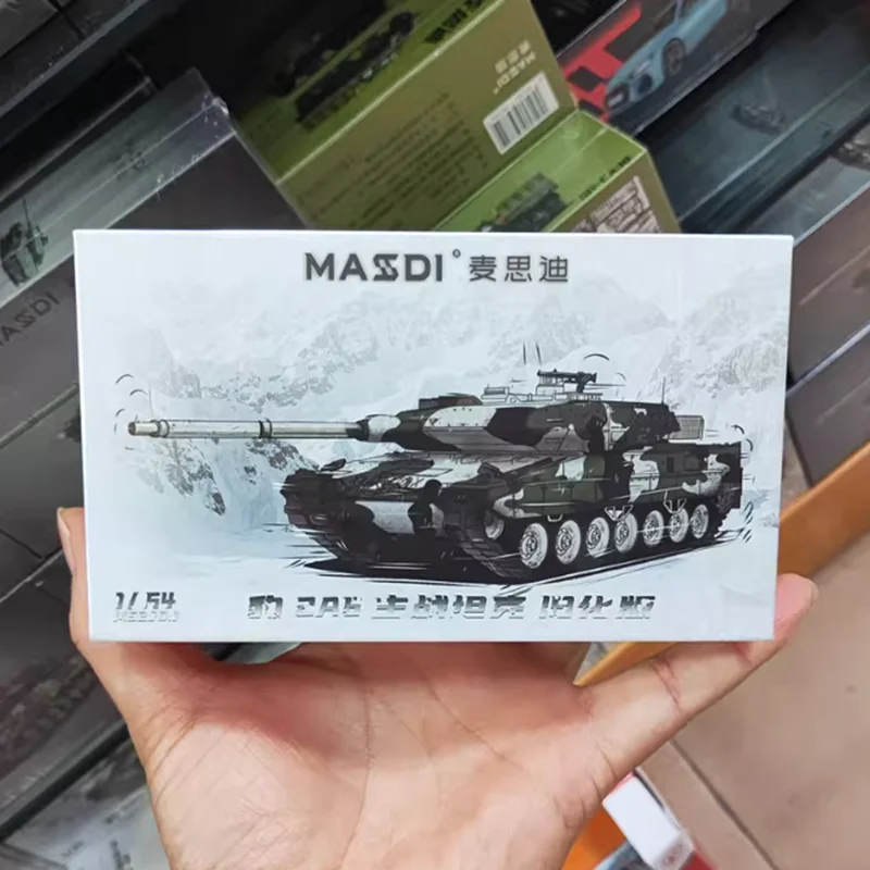 

Модель танка Leopard 2A6 MASSDI, масштаб 1:64, старая версия, литая под давлением, из сплава, военная, коллекционная, с подвижными элементами, сувенир, подарок, для демонстрации