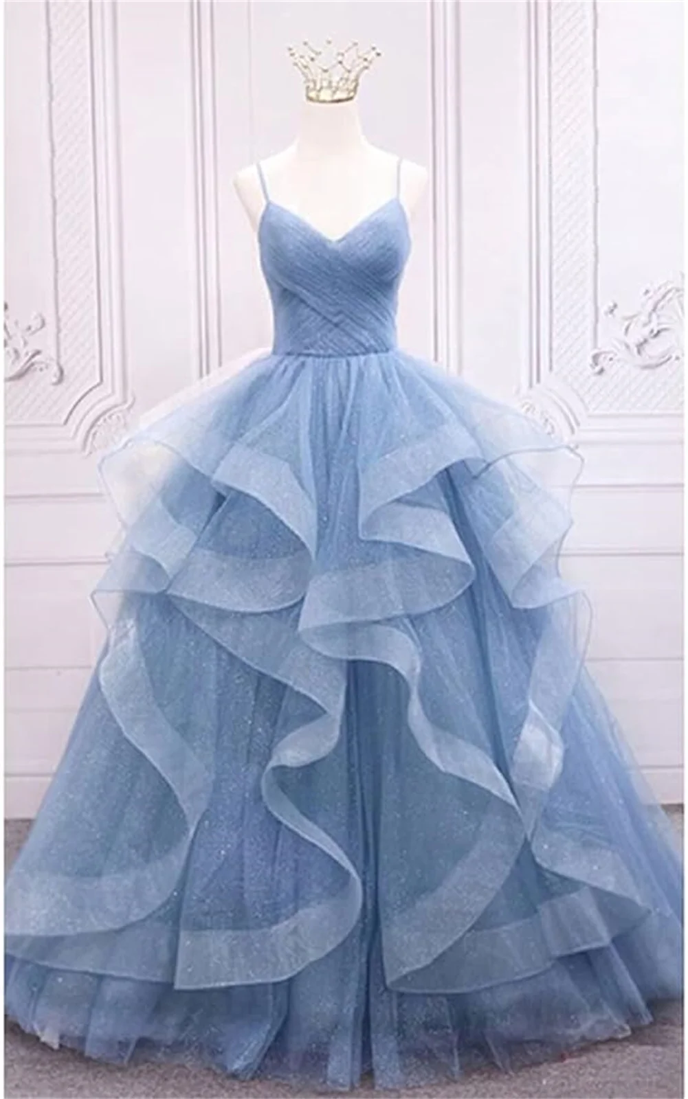 Customized V Neck Glitter Tulle Long Prom Dresses Spaghetti Straps Ball Gown For Women Puffy Tiered Formal Evening Party Dresses