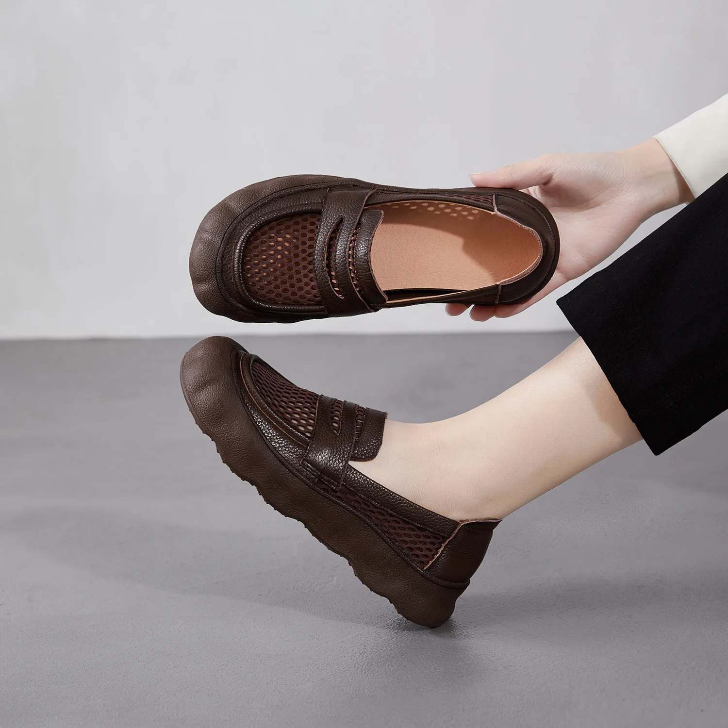 spring-summer-retro-flat-heel-versatile-breathable-genuine-leather-clog-shoes-mesh-shoes-soft-bottom-top-layer-cowhide-women