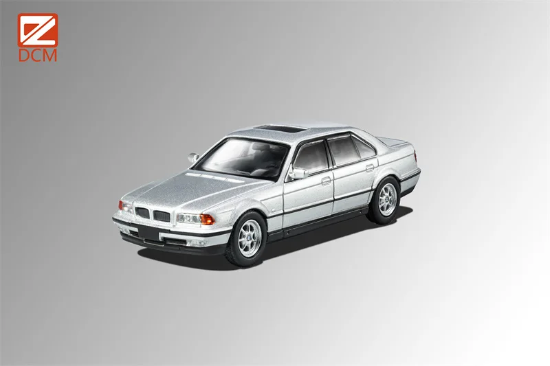 **Pre-order** DCM 1:64 7-Series E38 740iL Limited500 Diecast Model Car